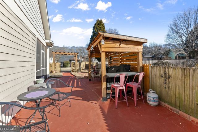 117 Village Green Way, Clarkesville, GA 30523