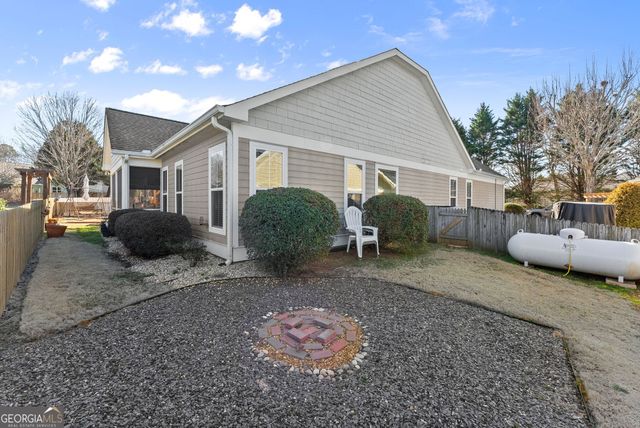 117 Village Green Way, Clarkesville, GA 30523