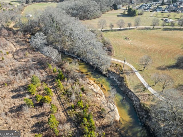 117 Village Green Way, Clarkesville, GA 30523