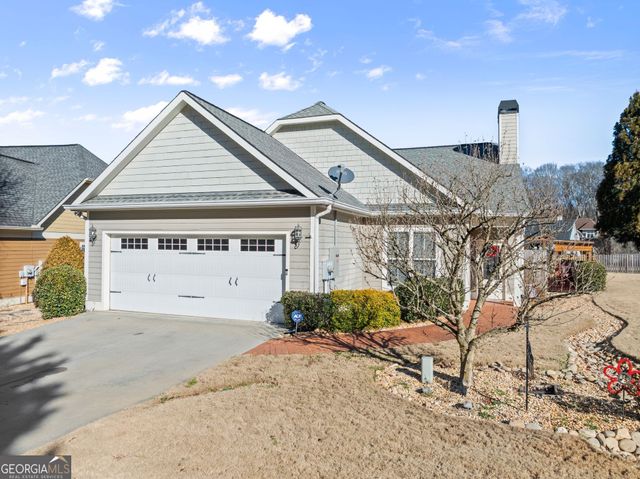 117 Village Green Way, Clarkesville, GA 30523