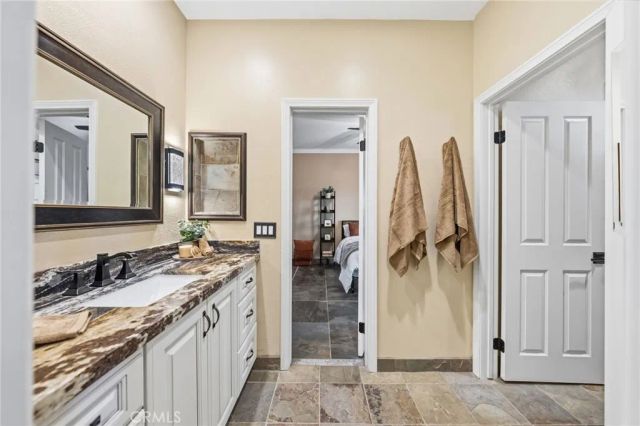 40055 Valle Vista, Murrieta, CA 92562