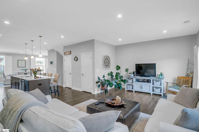 20 Eagle Field Lane, Greenville, SC 29607