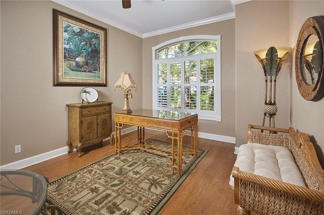 377 Mallory CT, Naples, FL 34110