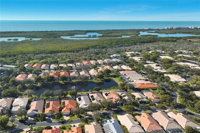 377 Mallory CT, Naples, FL 34110