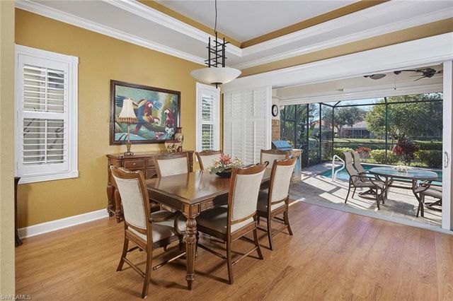 377 Mallory CT, Naples, FL 34110