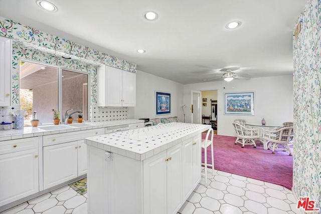 5716 Star Lane, Woodland Hills (los Angeles), CA 91367