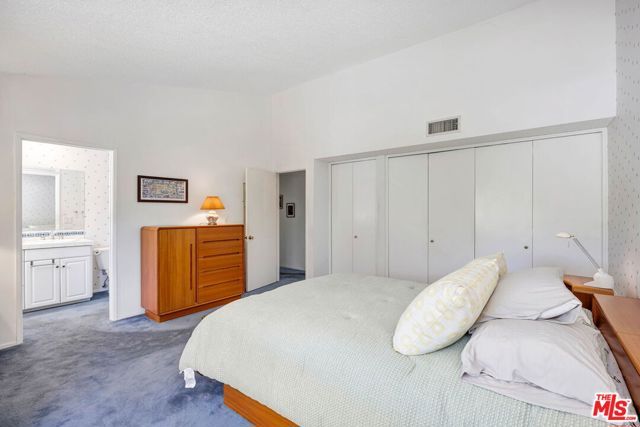 5716 Star Lane, Woodland Hills (los Angeles), CA 91367