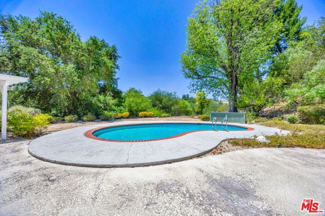 5716 Star Lane, Woodland Hills (los Angeles), CA 91367
