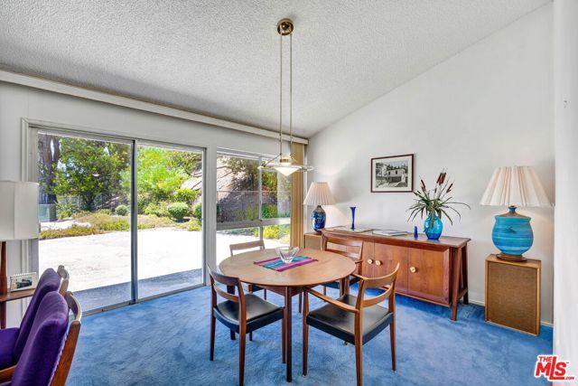 5716 Star Lane, Woodland Hills (los Angeles), CA 91367