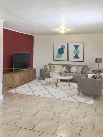 4250 SW 67th Ave 32, Miami, FL 33155