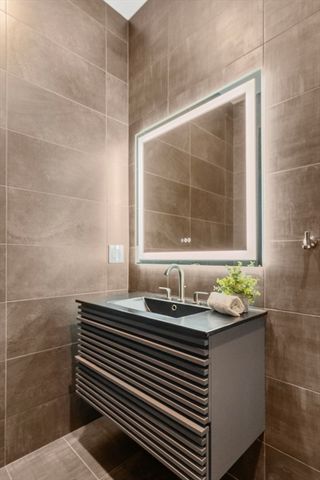 68 Locust Lane, Needham, MA 02492