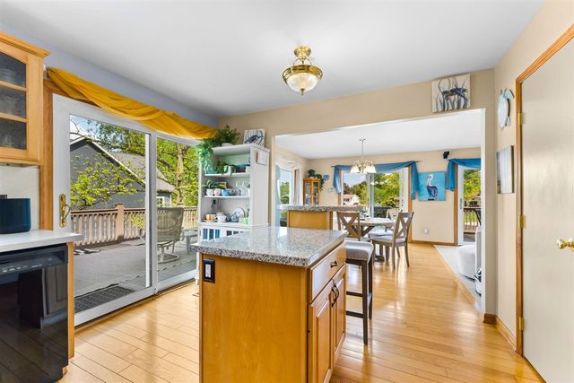 7490 Ledgewood Drive, Fenton, MI 48430
