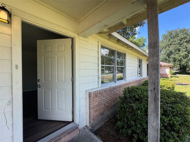 7305 Yoe Street, Houston, TX 77016