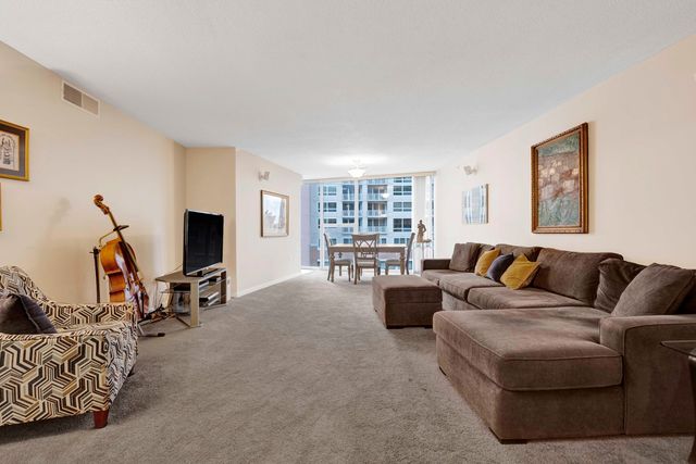 1580 sherman Avenue 906, Evanston, IL 60201