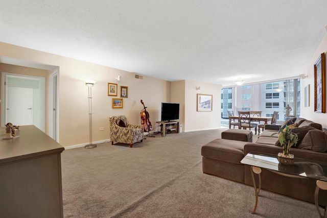 1580 sherman Avenue 906, Evanston, IL 60201