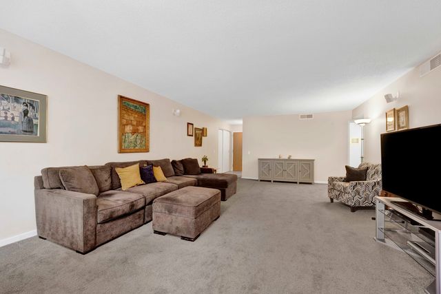 1580 sherman Avenue 906, Evanston, IL 60201