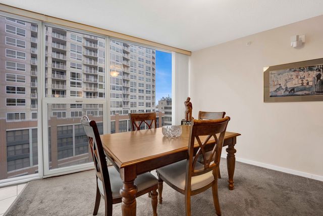 1580 sherman Avenue 906, Evanston, IL 60201