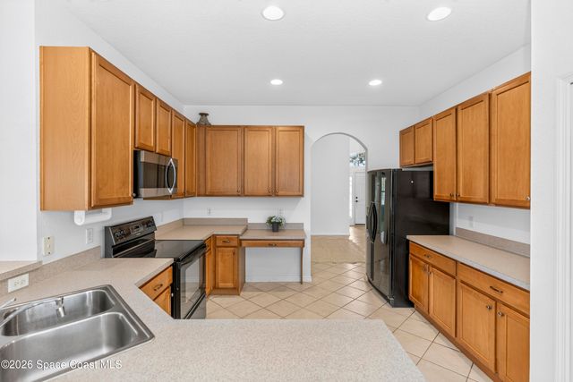 330 Lake Amberleigh Drive, Winter Garden, FL 34787
