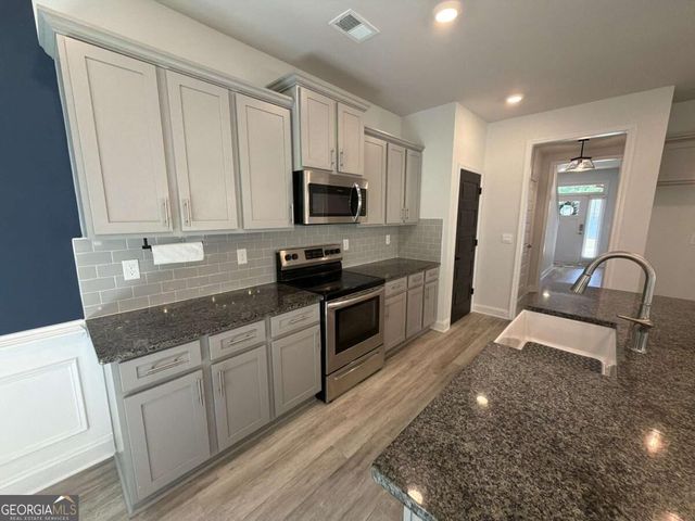 304 Magnolia Villas Drive, Cornelia, GA 30531