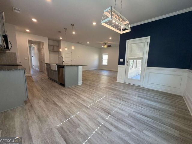 304 Magnolia Villas Drive, Cornelia, GA 30531
