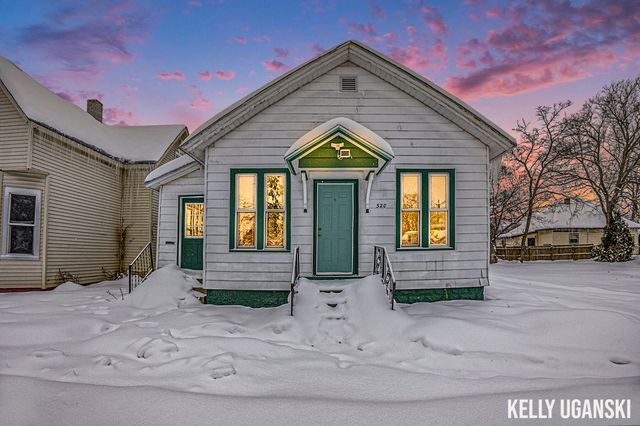 320 Myrtle Avenue, Muskegon City, MI 49442