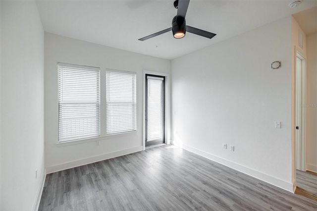 1420 LAKEFRONT DRIVE 4204, Sarasota, FL 34240