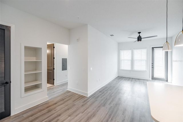 1420 LAKEFRONT DRIVE 4204, Sarasota, FL 34240