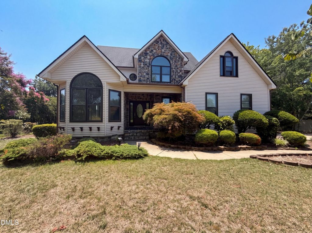 1033 Panther Hill Lane, Raleigh, NC 27603
