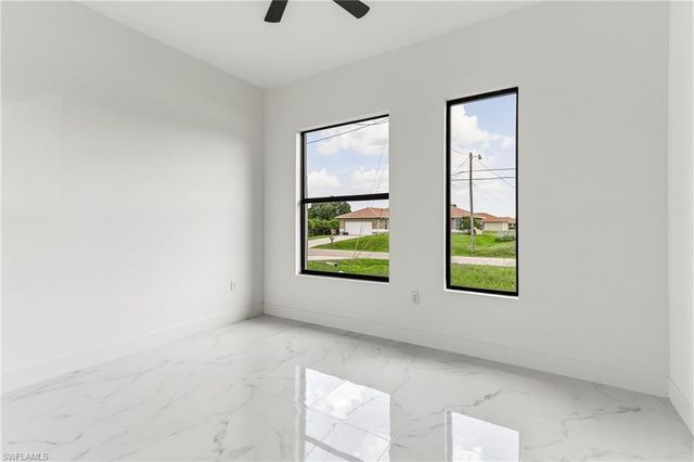 4002 9th ST SW, Lehigh Acres, FL 33976