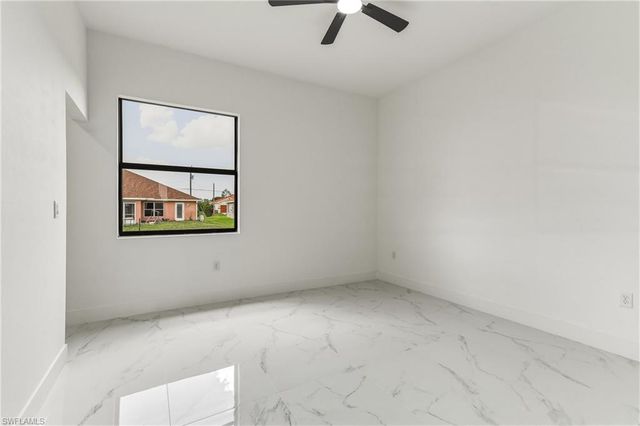 4002 9th ST SW, Lehigh Acres, FL 33976