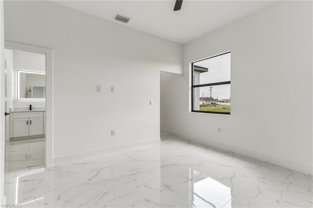 4002 9th ST SW, Lehigh Acres, FL 33976