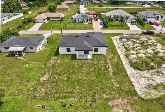 4002 9th ST SW, Lehigh Acres, FL 33976