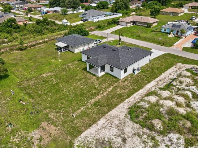 4002 9th ST SW, Lehigh Acres, FL 33976