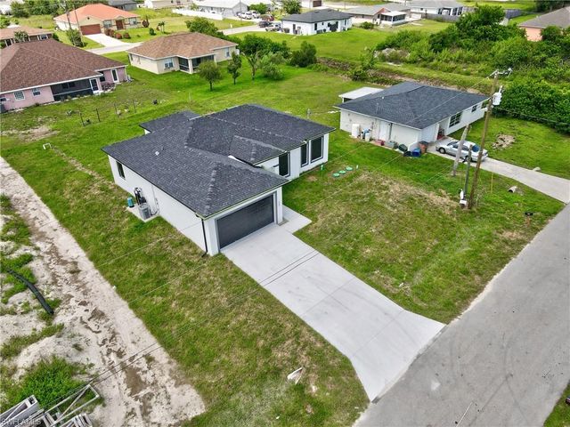 4002 9th ST SW, Lehigh Acres, FL 33976
