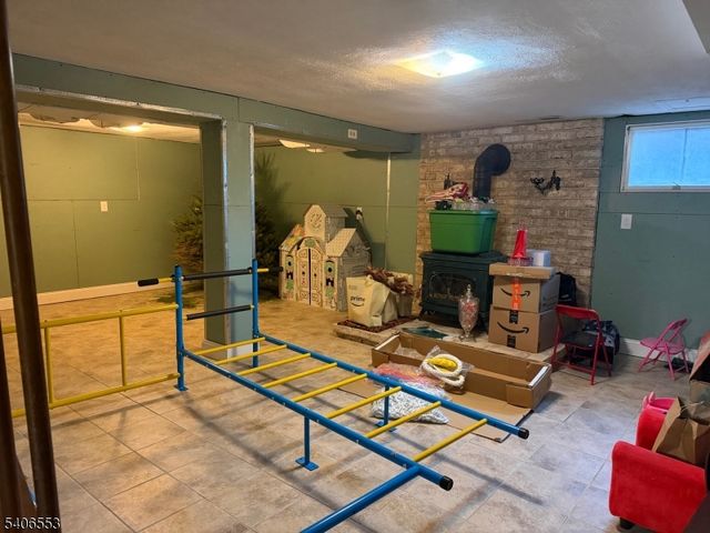 202 Glenside Pl, North Plainfield Boro, NJ 07060