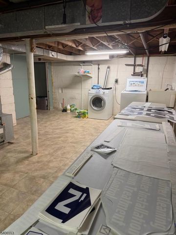 202 Glenside Pl, North Plainfield Boro, NJ 07060