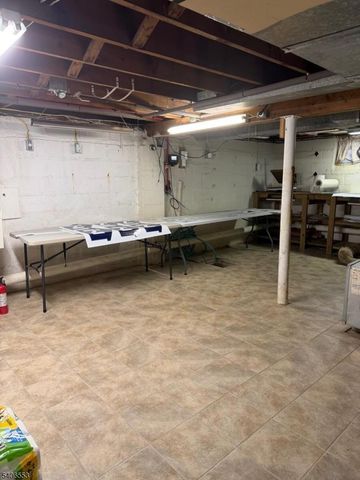 202 Glenside Pl, North Plainfield Boro, NJ 07060