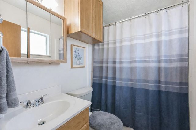 2415 Heather Street, Highlands, TX 77562