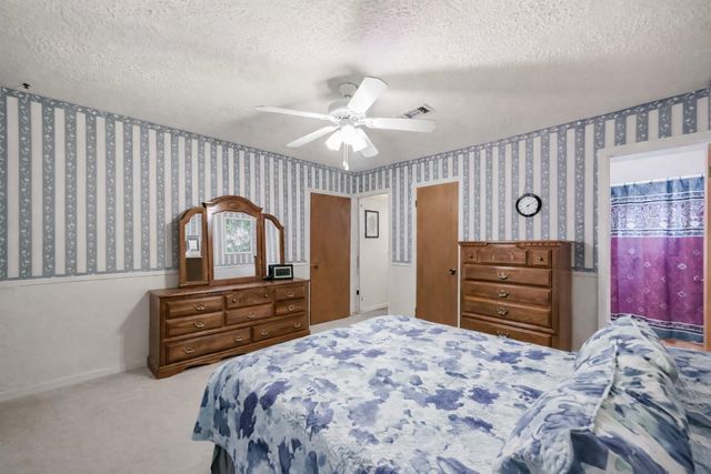 2415 Heather Street, Highlands, TX 77562