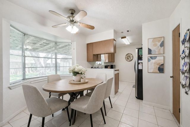 2415 Heather Street, Highlands, TX 77562