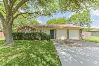 2415 Heather Street, Highlands, TX 77562