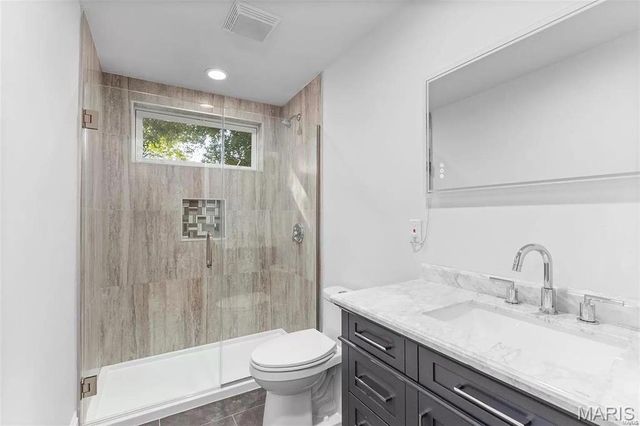 7118 Pershing Avenue, University City, MO 63130