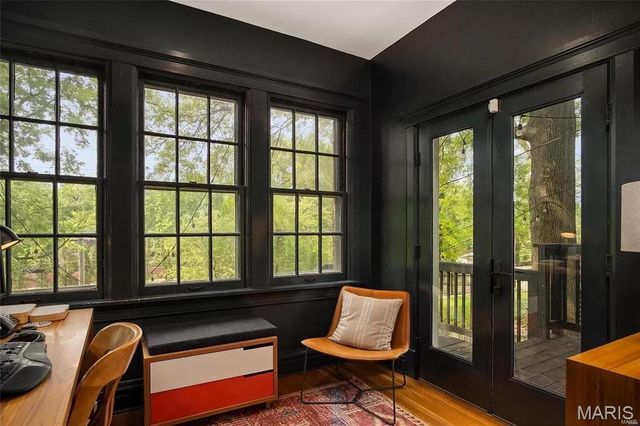 7118 Pershing Avenue, University City, MO 63130