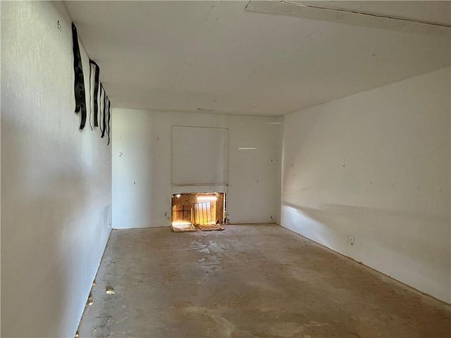 211 N 9TH Street, Canute, OK 73626