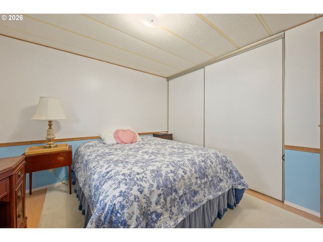 1475 GREEN ACRES Rd 91, Eugene, OR 97408