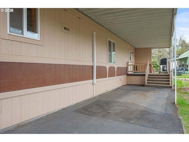 1475 GREEN ACRES Rd 91, Eugene, OR 97408