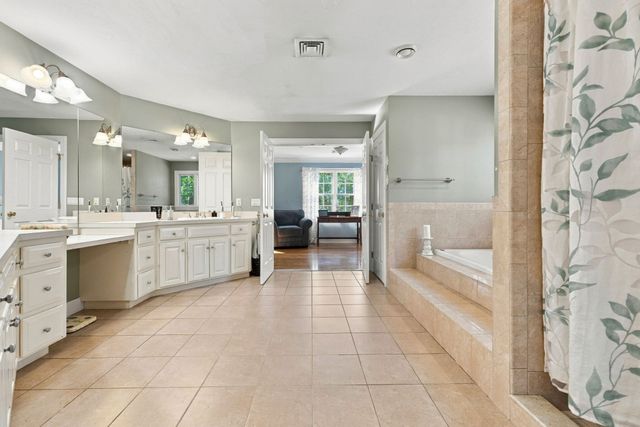 7 George Root Way, North Reading, MA 01864