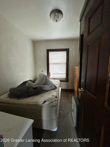 556 N Hagadorn Road, East Lansing, MI 48823