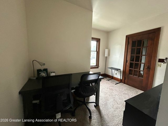 556 N Hagadorn Road, East Lansing, MI 48823