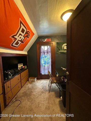 556 N Hagadorn Road, East Lansing, MI 48823